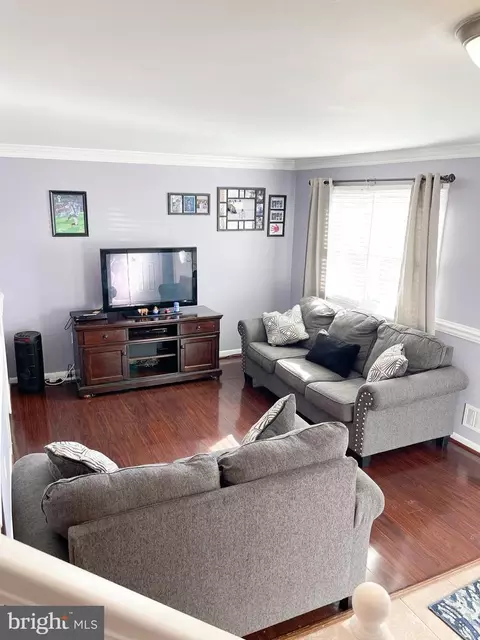 3043 Sigel Ct, Dumfries, VA 22026 photo 4