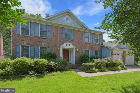 4251 Moot Dr, Dumfries, VA 22025
