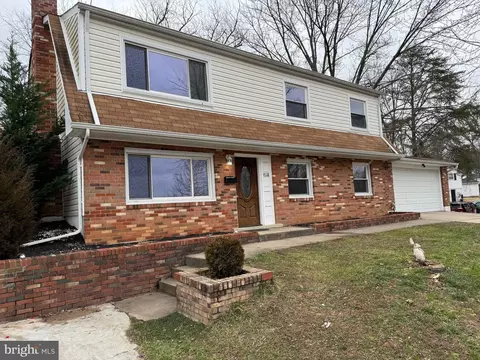 4528 Hazelton Dr, Woodbridge, VA 22193