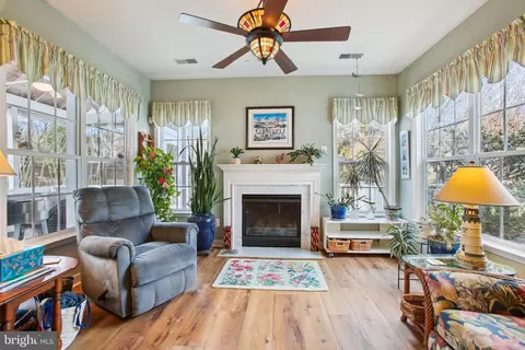 Living - 13215 Ormond Dr, Bristow, VA 20136 photo 2 of 4