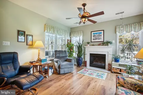 Living - 13215 Ormond Dr, Bristow, VA 20136 photo 1 of 4