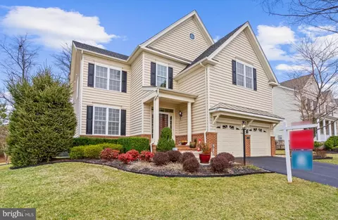 15414 Gossoms Store Ct, Haymarket, VA 20169