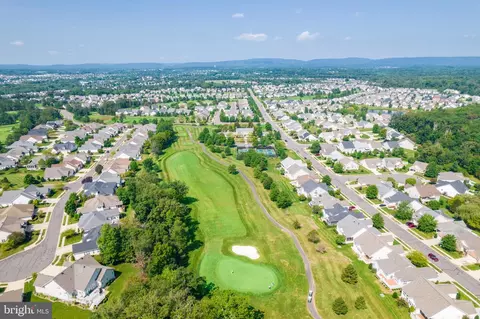 View/Area - 6848 Derby Run Way, Gainesville, VA 20155 photo 14 of 18