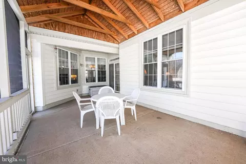 Exterior - 6848 Derby Run Way, Gainesville, VA 20155 photo 6 of 9