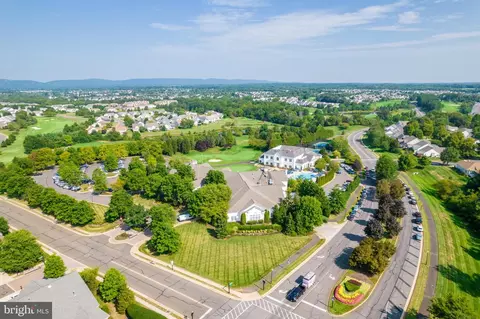 View/Area - 6848 Derby Run Way, Gainesville, VA 20155 photo 6 of 18