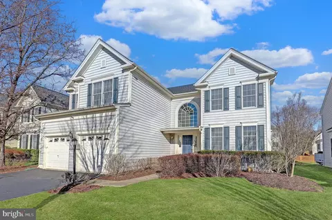 5208 Plain Tree Way, Haymarket, VA 20169