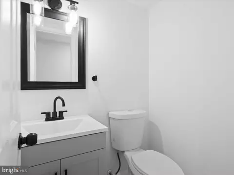 Bath - 3023 Sigel Ct, Dumfries, VA 22026 photo 1 of 3