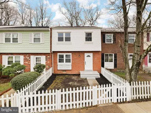 Exterior - 3023 Sigel Ct, Dumfries, VA 22026 photo 3 of 9