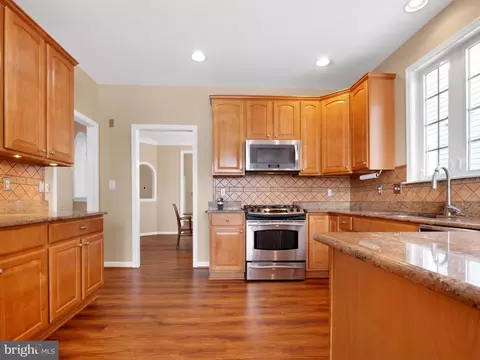 13045 Triple Crown Loop, Gainesville, VA 20155 photo 2