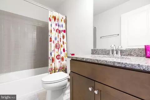 18238 Summit Pointe Dr, Triangle, VA 22172 photo 19