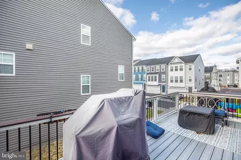 18238 Summit Pointe Dr, Triangle, VA 22172 photo 8