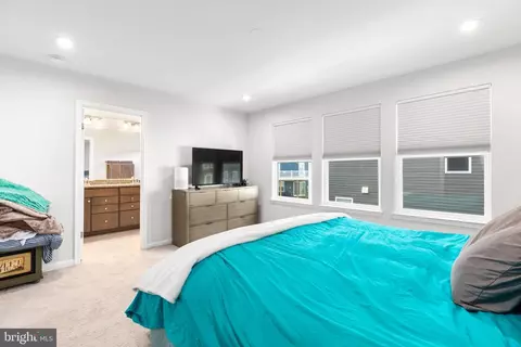 18238 Summit Pointe Dr, Triangle, VA 22172 photo 17