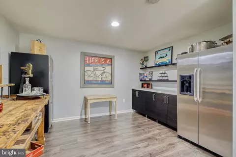 Kitchen - 18452 Kerill Rd, Triangle, VA 22172 photo 6 of 6