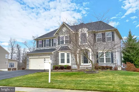 Exterior - 18452 Kerill Rd, Triangle, VA 22172 photo 19 of 26