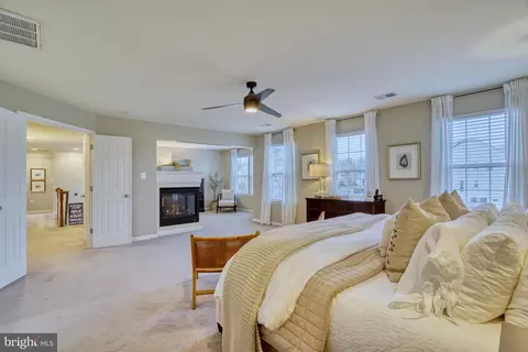 Bedroom - 18452 Kerill Rd, Triangle, VA 22172 photo 2 of 8