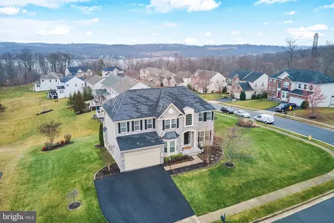 Exterior - 18452 Kerill Rd, Triangle, VA 22172 photo 23 of 26