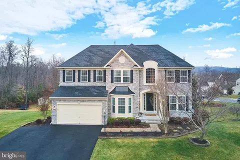 Exterior - 18452 Kerill Rd, Triangle, VA 22172 photo 21 of 26