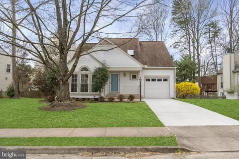 15051 Holleyside Dr, Dumfries, VA 22025