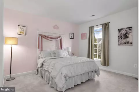 Bedroom - 8788 Dancer Ct, Gainesville, VA 20155 photo 4 of 7