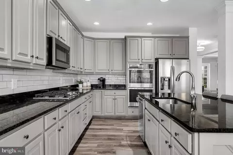 Kitchen - 8788 Dancer Ct, Gainesville, VA 20155 photo 2 of 3