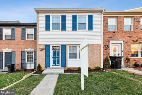 2068 Mayflower Dr, Woodbridge, VA 22192
