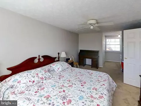 Bedroom - 9824 Nimitz Ct, Manassas, VA 20109 photo 1 of 7