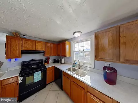 Kitchen - 9824 Nimitz Ct, Manassas, VA 20109 photo 1 of 2
