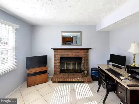 Living - 9824 Nimitz Ct, Manassas, VA 20109 photo 1 of 5