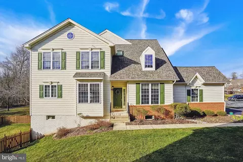 5634 Wheelwright Way, Haymarket, VA 20169