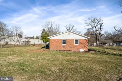 Exterior - 8101 Spruce St, Manassas, VA 20111 photo 10 of 10