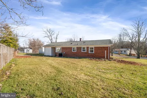 Exterior - 8101 Spruce St, Manassas, VA 20111 photo 9 of 10