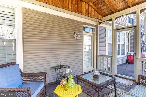 Exterior - 6526 Box Elder Loop, Gainesville, VA 20155 photo 10 of 43