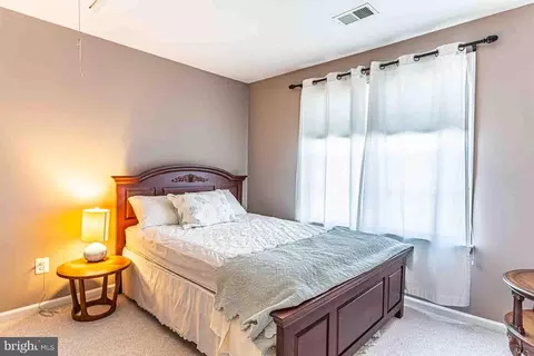 Bedroom - 6526 Box Elder Loop, Gainesville, VA 20155 photo 8 of 11