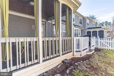 Exterior - 6526 Box Elder Loop, Gainesville, VA 20155 photo 16 of 43