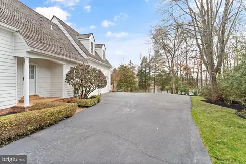 Exterior - 14947 Alpine Bay Loop, Gainesville, VA 20155 photo 15 of 31