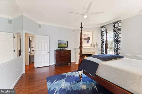Bedroom - 14947 Alpine Bay Loop, Gainesville, VA 20155 photo 2 of 11