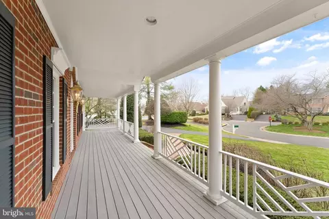 Exterior - 14947 Alpine Bay Loop, Gainesville, VA 20155 photo 7 of 31