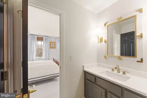 Bath - 14947 Alpine Bay Loop, Gainesville, VA 20155 photo 13 of 13