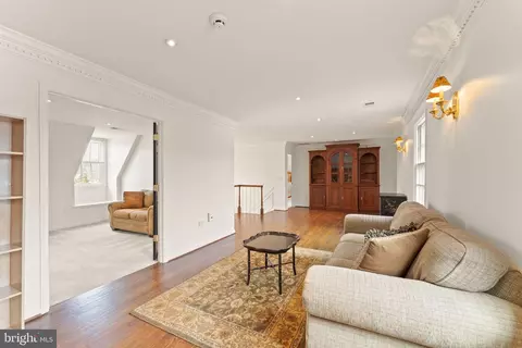 Living - 14947 Alpine Bay Loop, Gainesville, VA 20155 photo 13 of 13