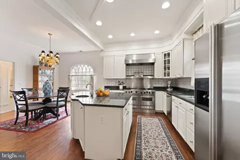 Kitchen - 14947 Alpine Bay Loop, Gainesville, VA 20155 photo 2 of 5