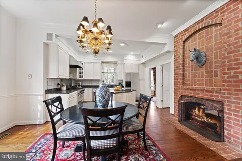 Dining - 14947 Alpine Bay Loop, Gainesville, VA 20155 photo 5 of 7