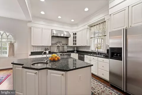 Kitchen - 14947 Alpine Bay Loop, Gainesville, VA 20155 photo 1 of 5