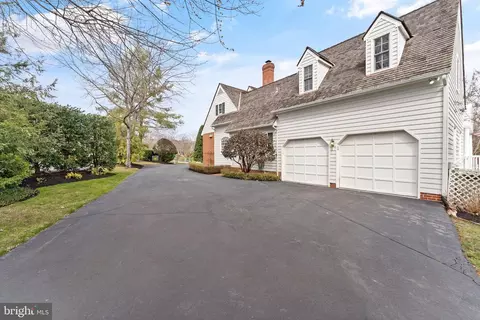 Exterior - 14947 Alpine Bay Loop, Gainesville, VA 20155 photo 14 of 31