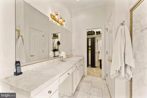 Bath - 14947 Alpine Bay Loop, Gainesville, VA 20155 photo 5 of 13