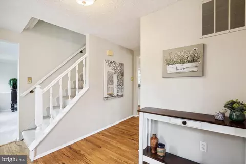 Entry Way - 4598 Rincon Pl, Dumfries, VA 22025 photo 1 of 1