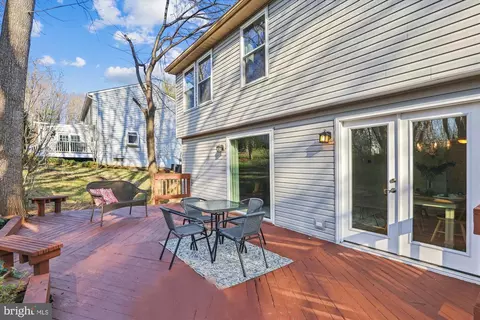 Exterior - 4598 Rincon Pl, Dumfries, VA 22025 photo 3 of 6