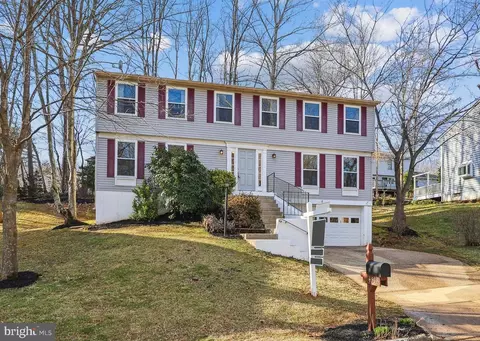 4598 Rincon Pl, Dumfries, VA 22025