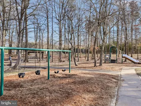 View/Area - 4702 Duncan Pl, Dumfries, VA 22025 photo 5 of 6