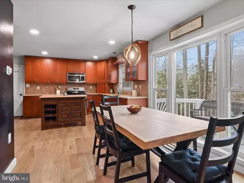 Dining - 4702 Duncan Pl, Dumfries, VA 22025 photo 4 of 7