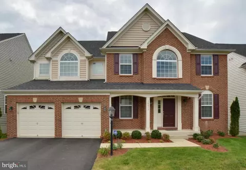16611 Space More Cir, Woodbridge, VA 22191